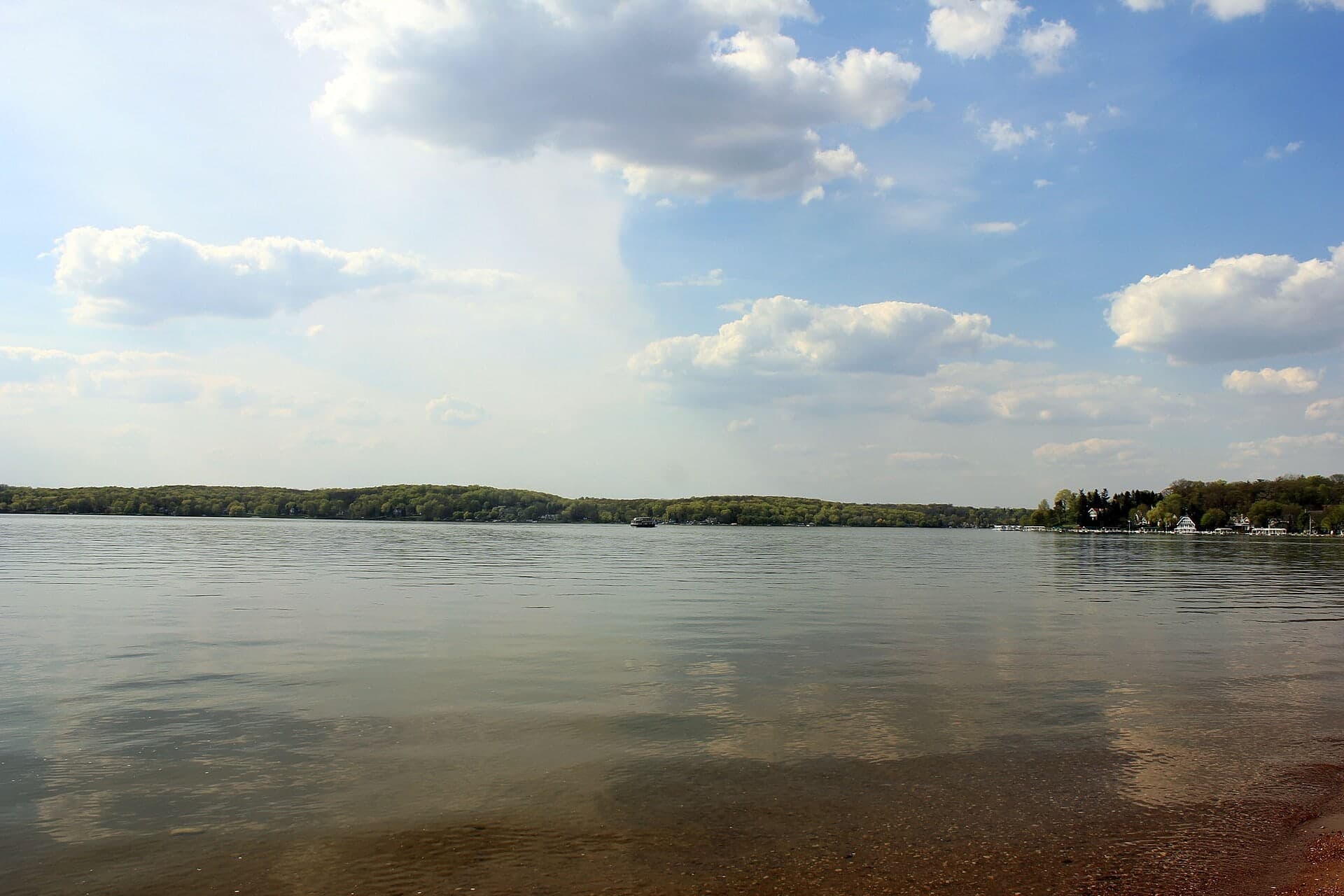 The Geneva Lake shoreline at Big Foot Beach State Park near Button’s Bay